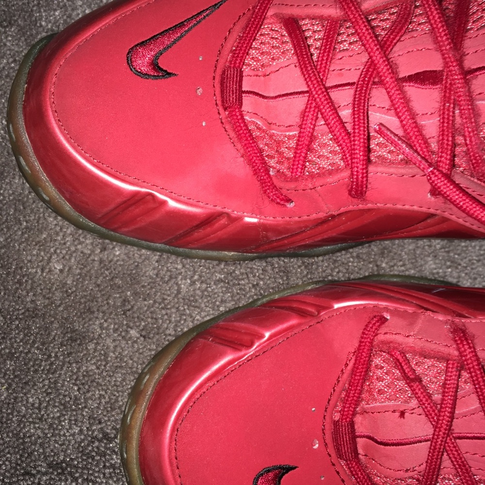 Men’s Nike sneakers